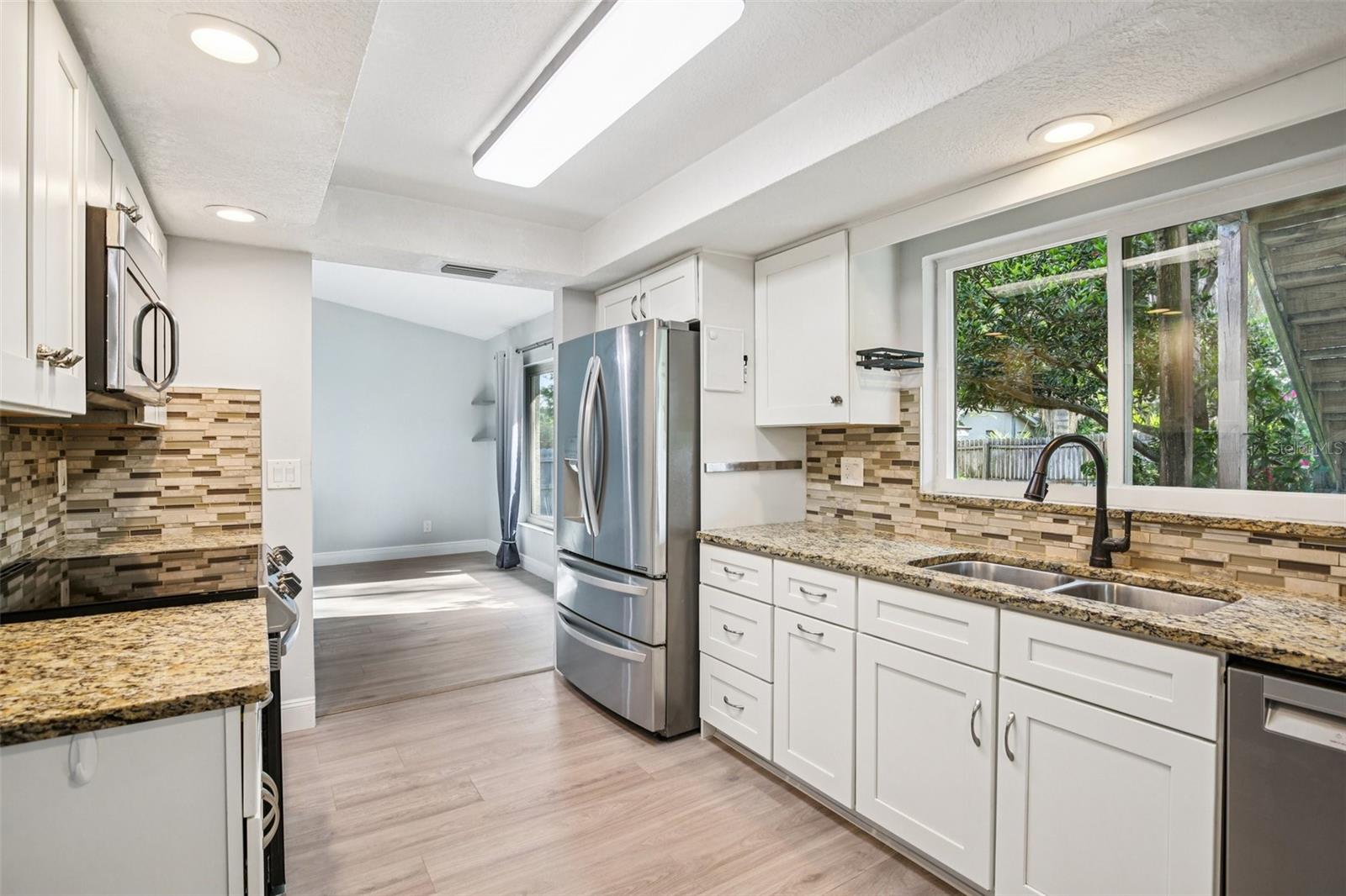 HILLTOP GROVES ESTATES - Residential