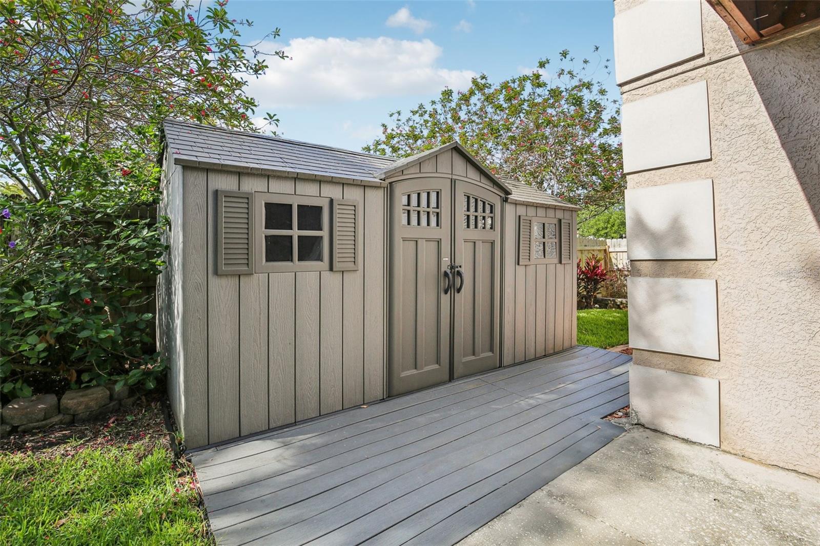 HILLTOP GROVES ESTATES - Residential