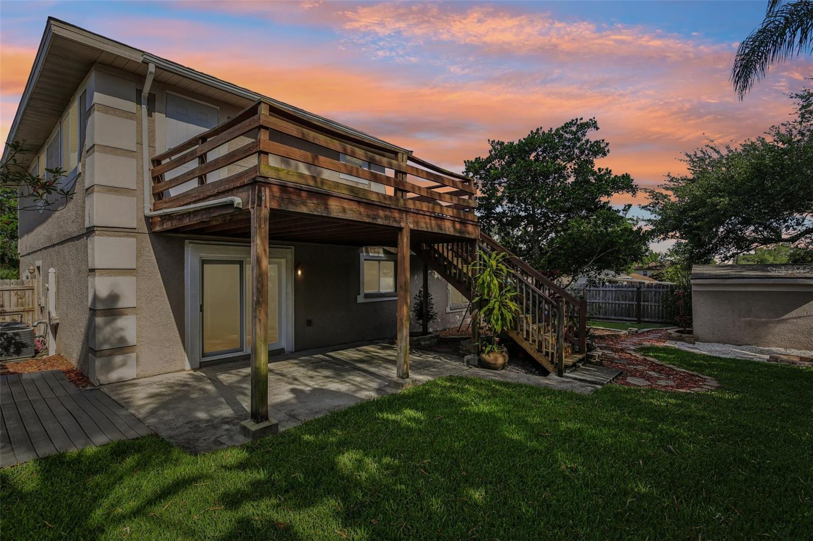 HILLTOP GROVES ESTATES - Residential