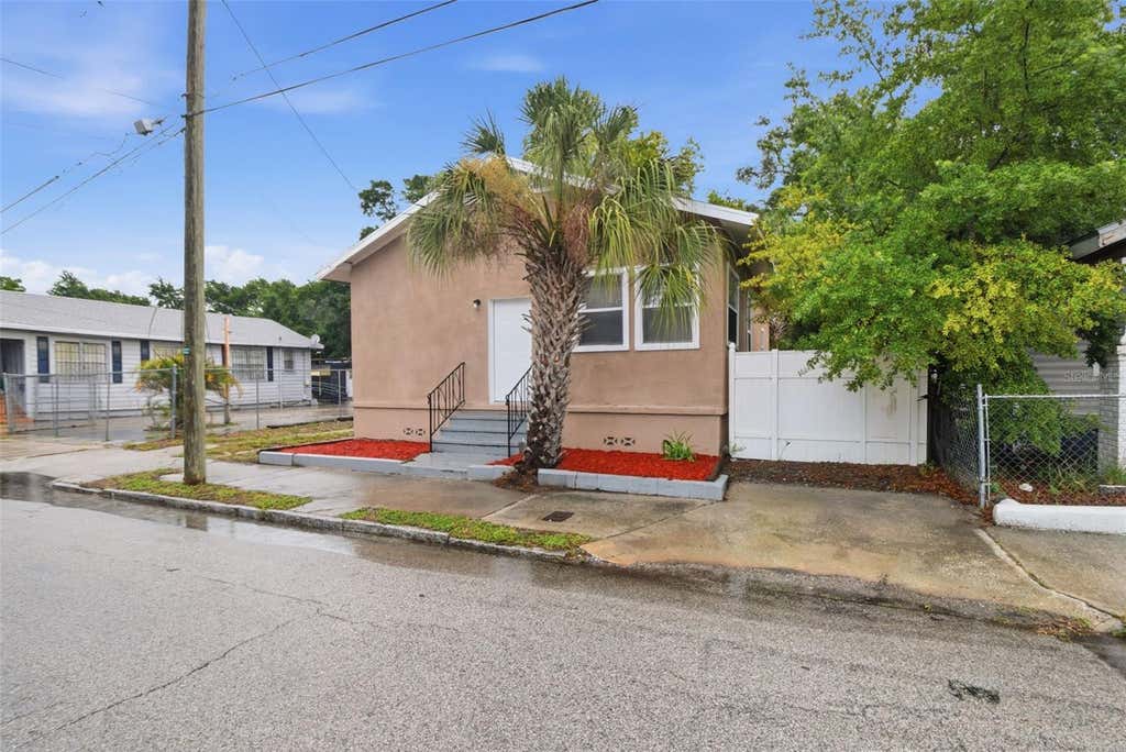 Photo of 3107 N 16th Street, Tampa, FL 33605 (MLS # O6417110)
