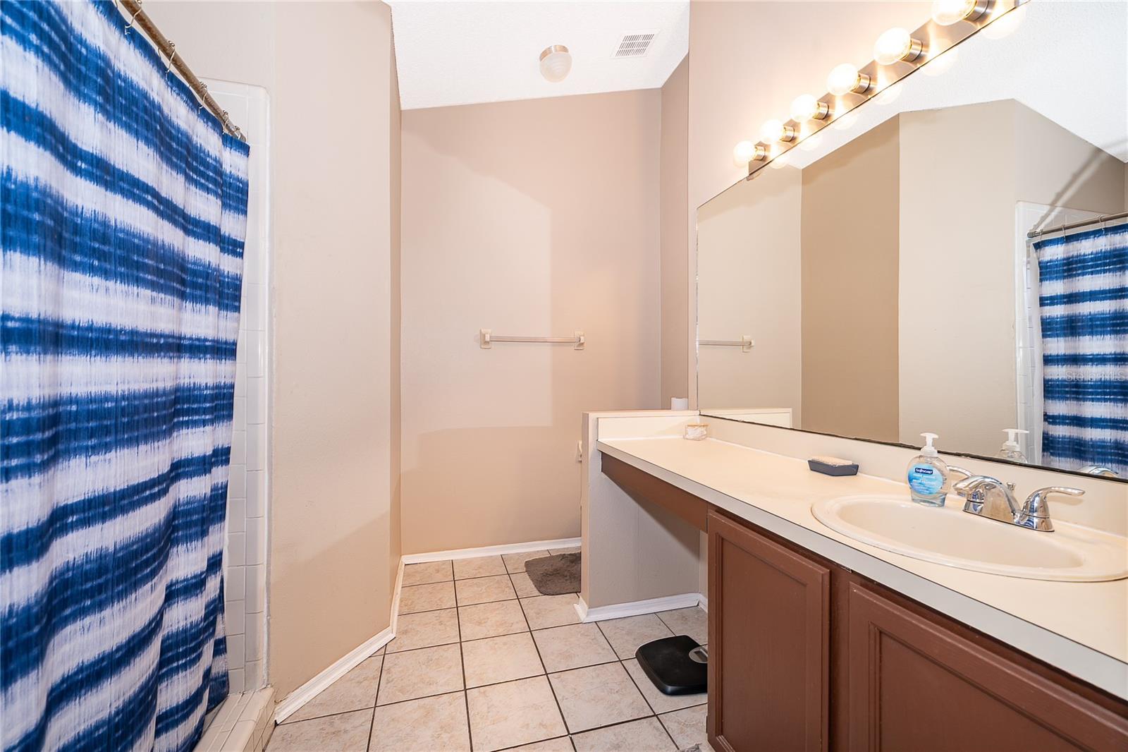 ALAFAYA WOODS PH 21B - Residential