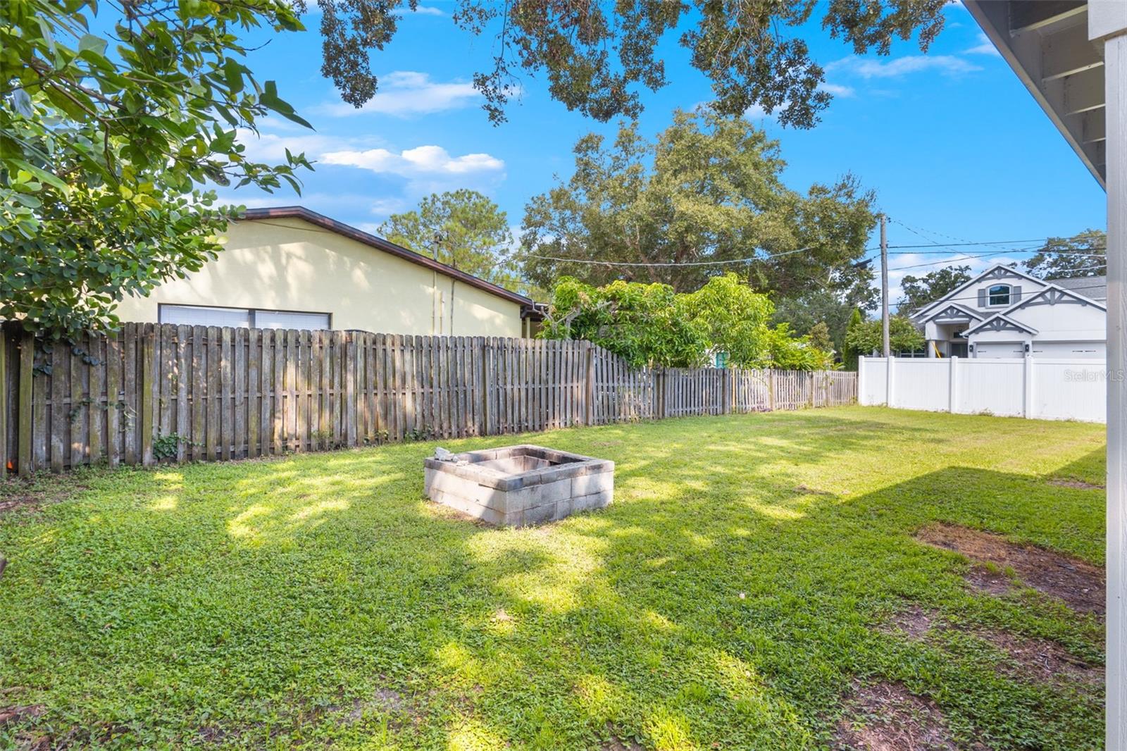 TROPICAL TERRACE UNIT 4 - Residential Lease