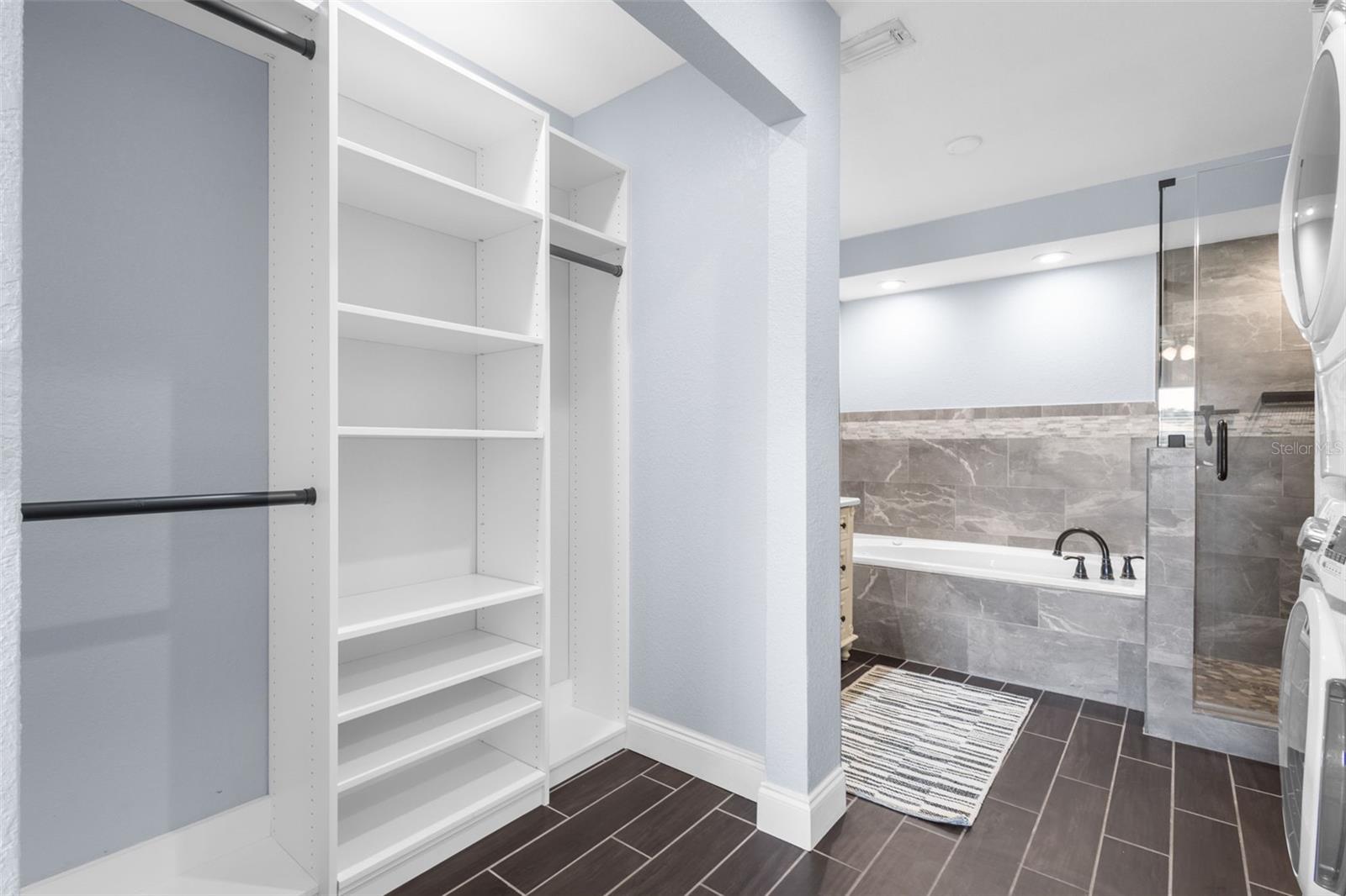 TROPICAL TERRACE UNIT 4 - Residential Lease