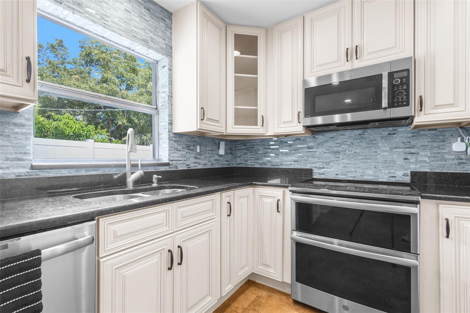 TROPICAL TERRACE UNIT 4 - Residential Lease