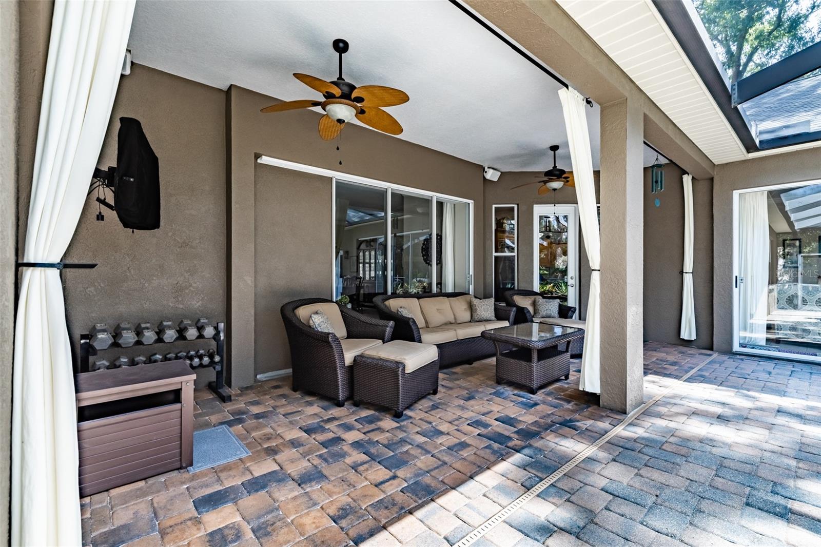 FISH HAWK TRAILS UNIT 4 PH - Residential