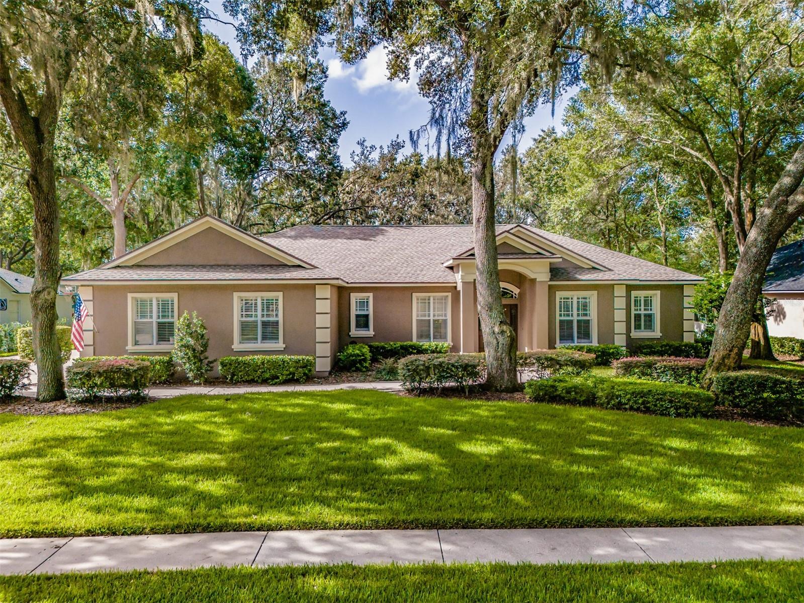 FISH HAWK TRAILS UNIT 4 PH - Residential