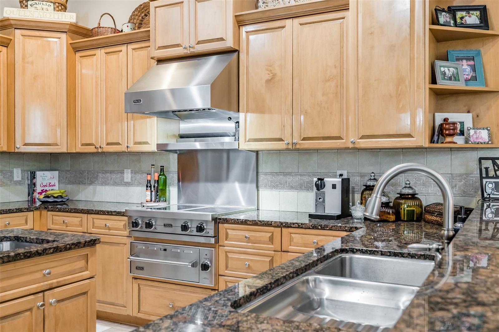 FISH HAWK TRAILS UNIT 4 PH - Residential