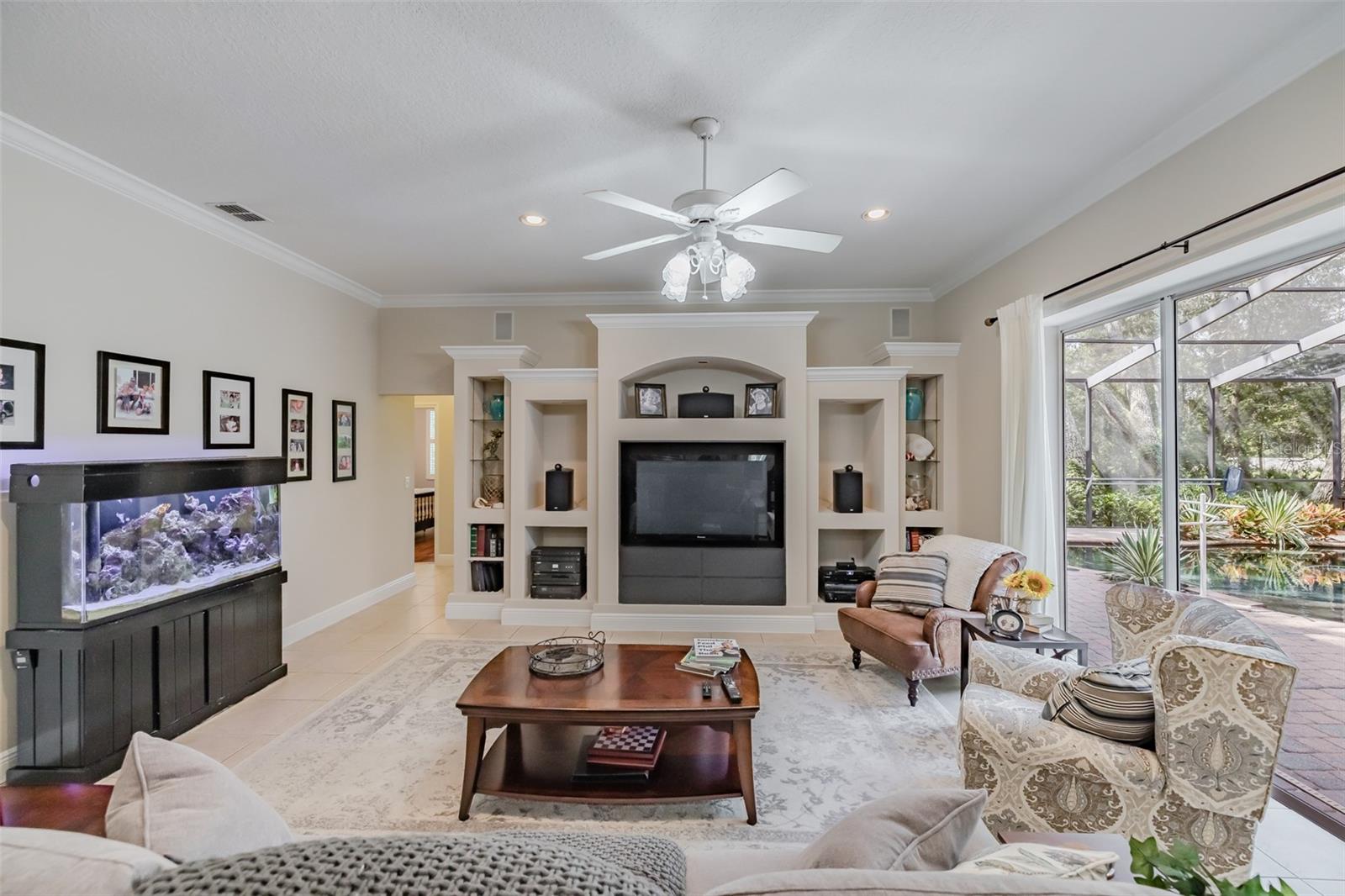 FISH HAWK TRAILS UNIT 4 PH - Residential