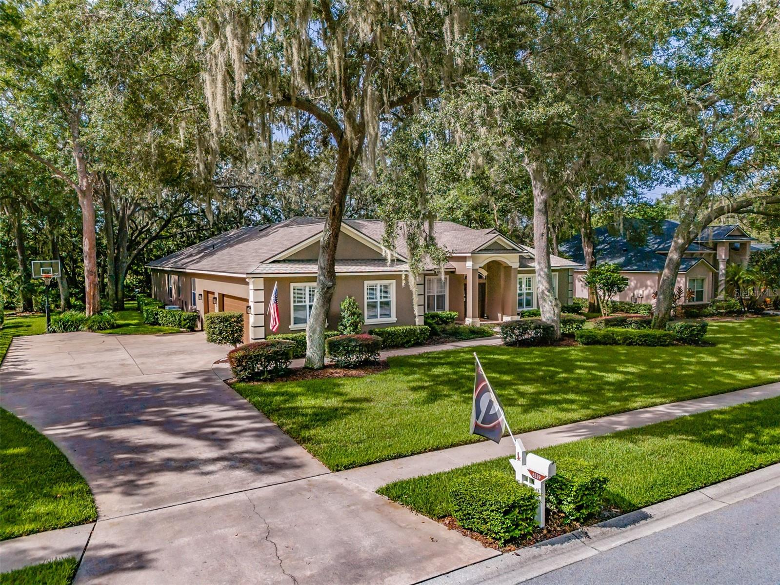 FISH HAWK TRAILS UNIT 4 PH - Residential