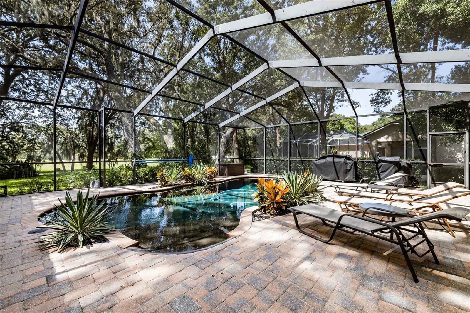 FISH HAWK TRAILS UNIT 4 PH - Residential