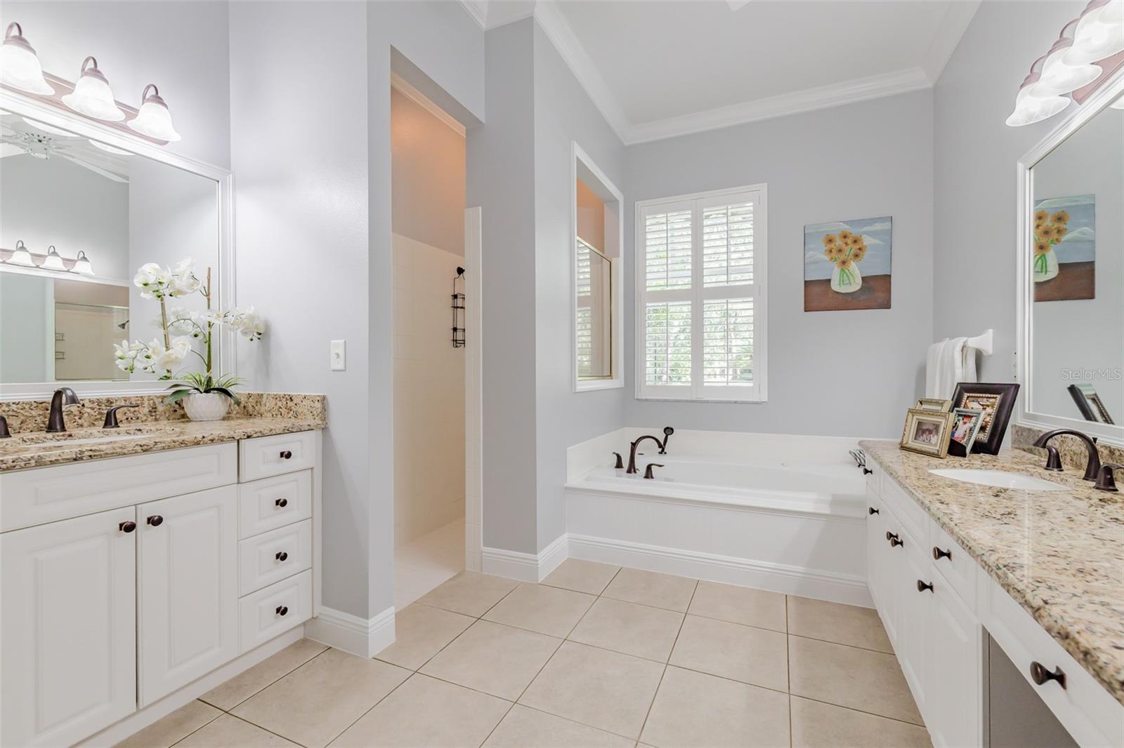 FISH HAWK TRAILS UNIT 4 PH - Residential