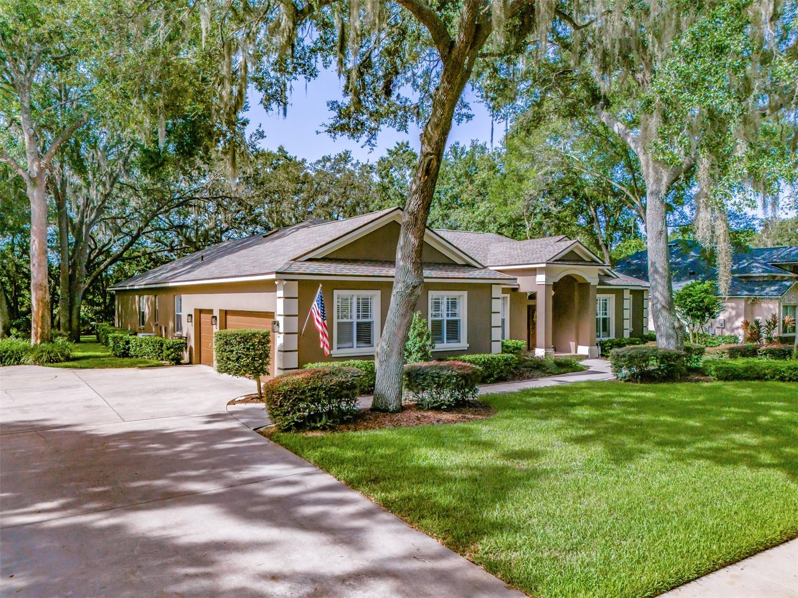 FISH HAWK TRAILS UNIT 4 PH - Residential