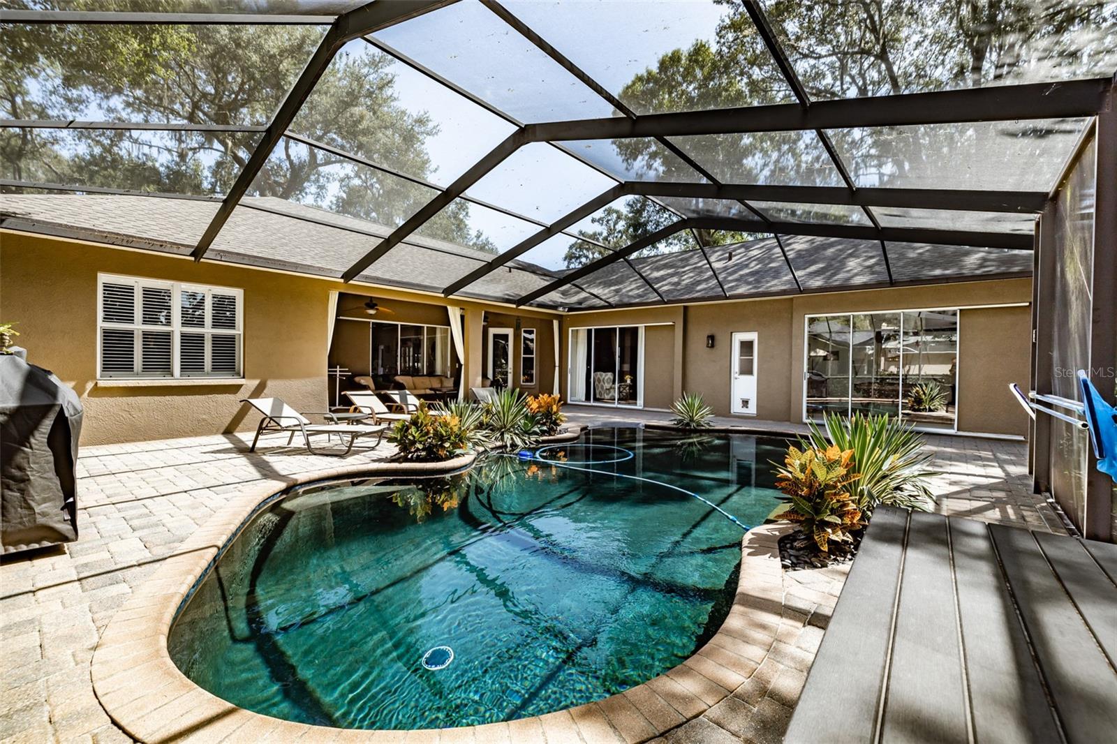 FISH HAWK TRAILS UNIT 4 PH - Residential