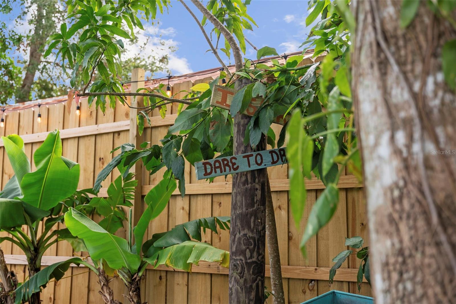 TUCKERS SUB - Residential