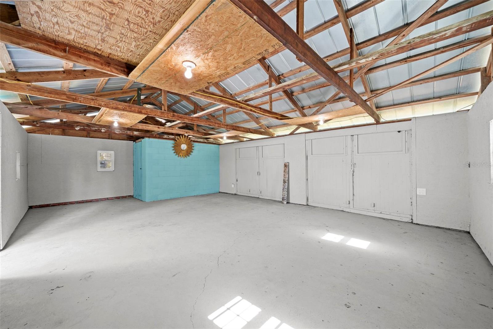 TUCKERS SUB - Residential