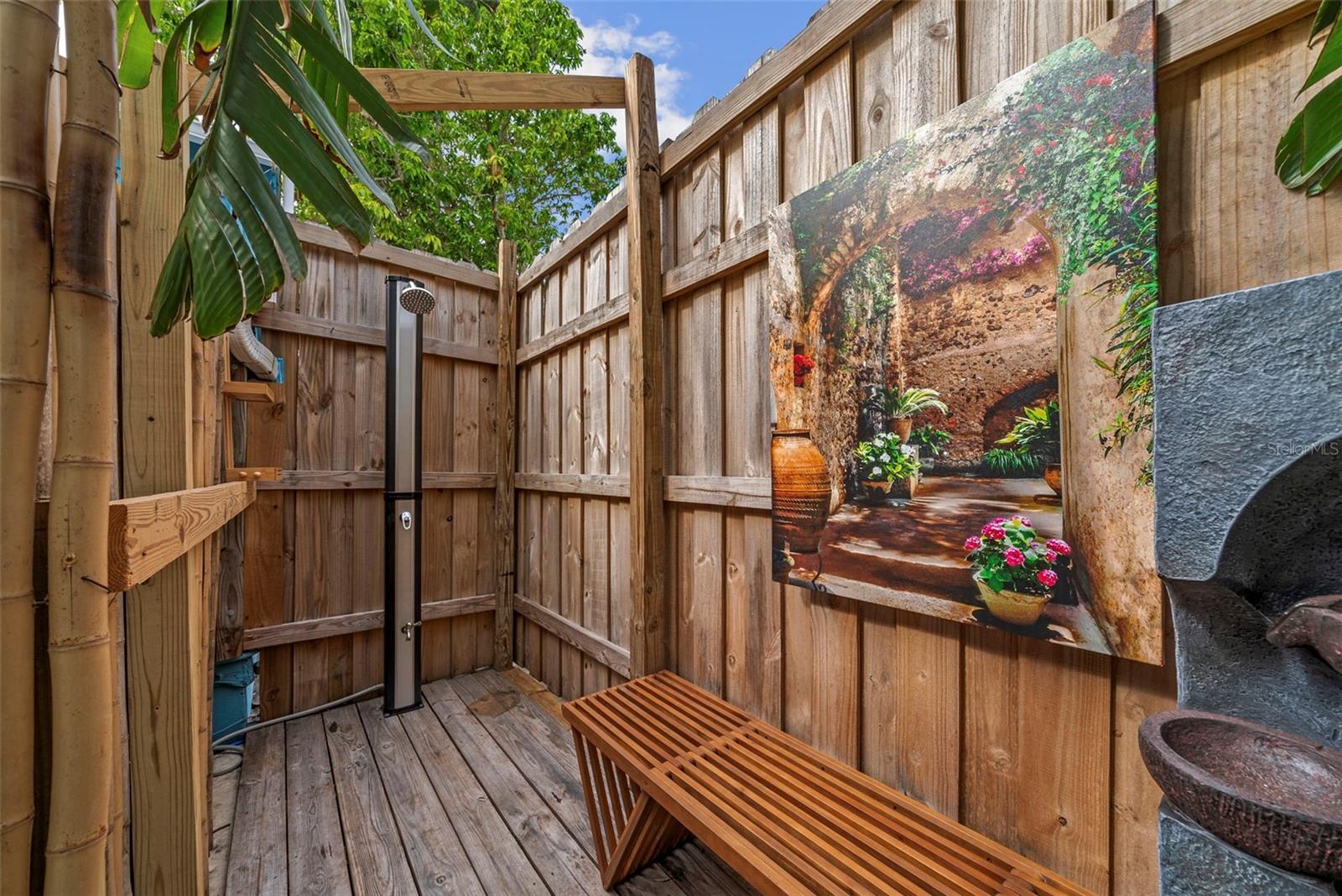 TUCKERS SUB - Residential