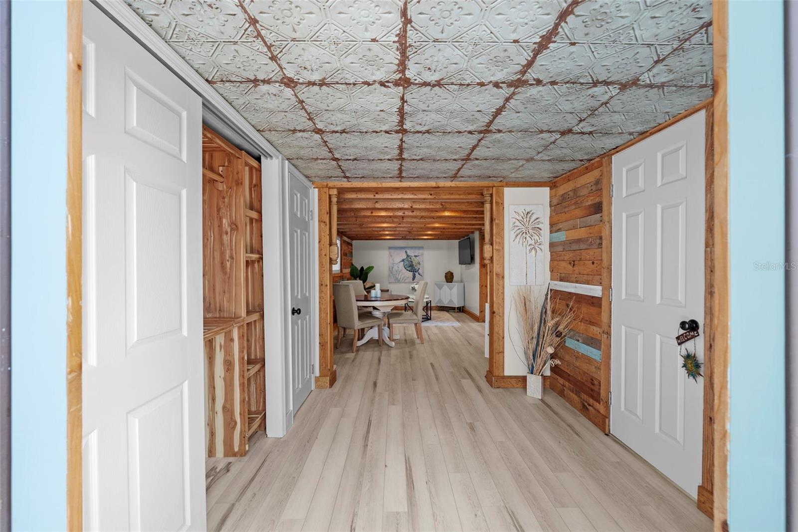 TUCKERS SUB - Residential