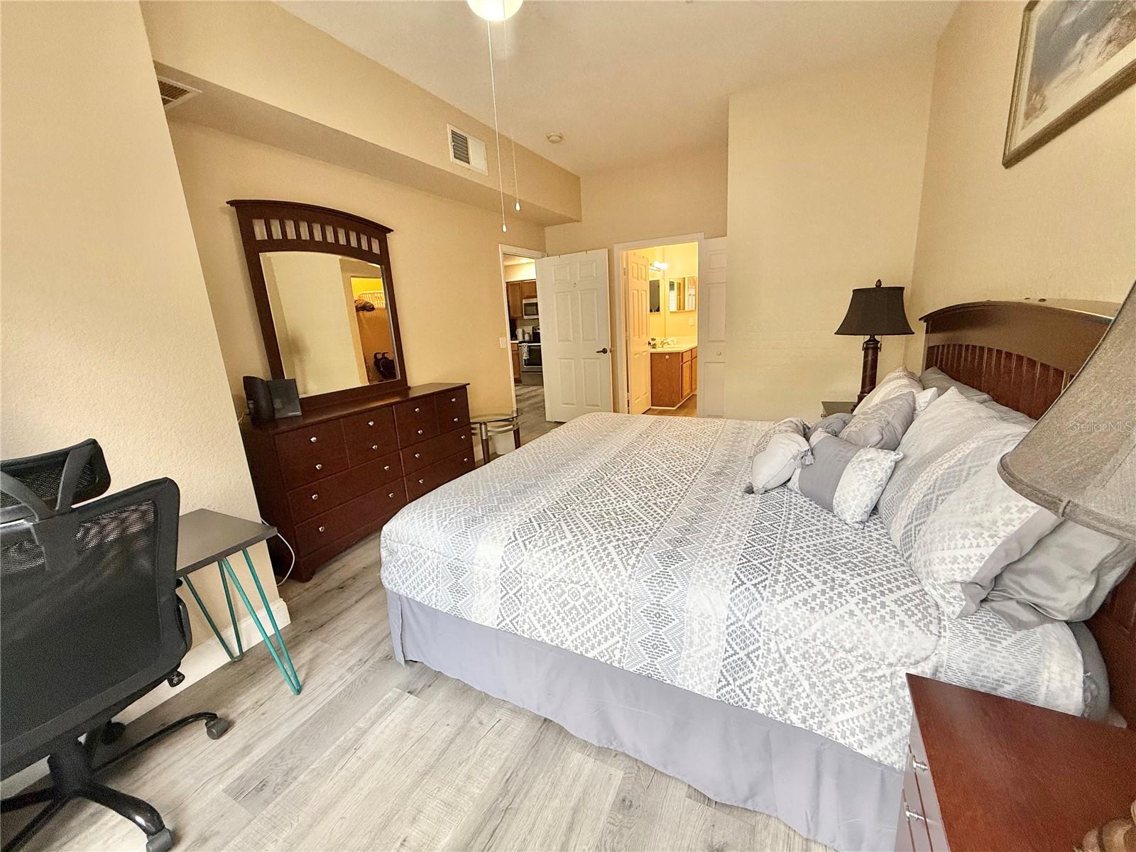 VENETIAN BAY VILLAGE CONDO PH 3 - Residential