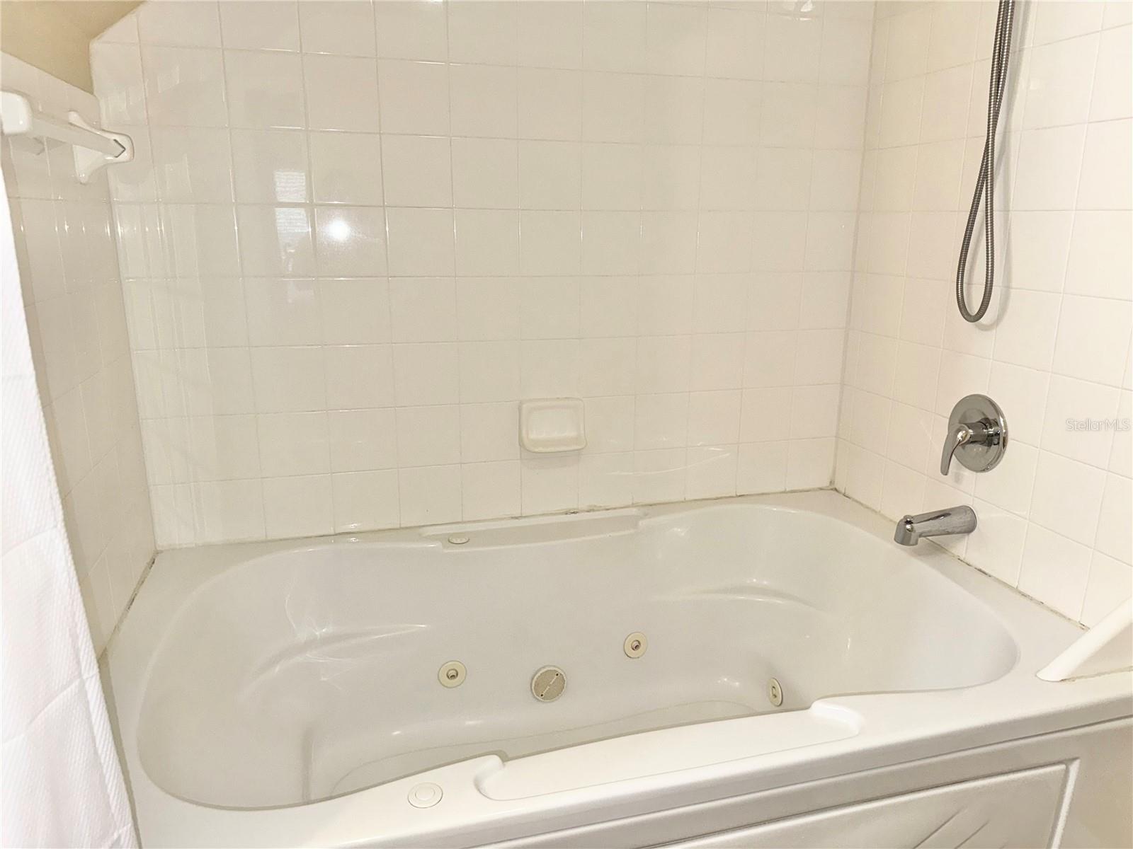 VENETIAN BAY VILLAGE CONDO PH 3 - Residential