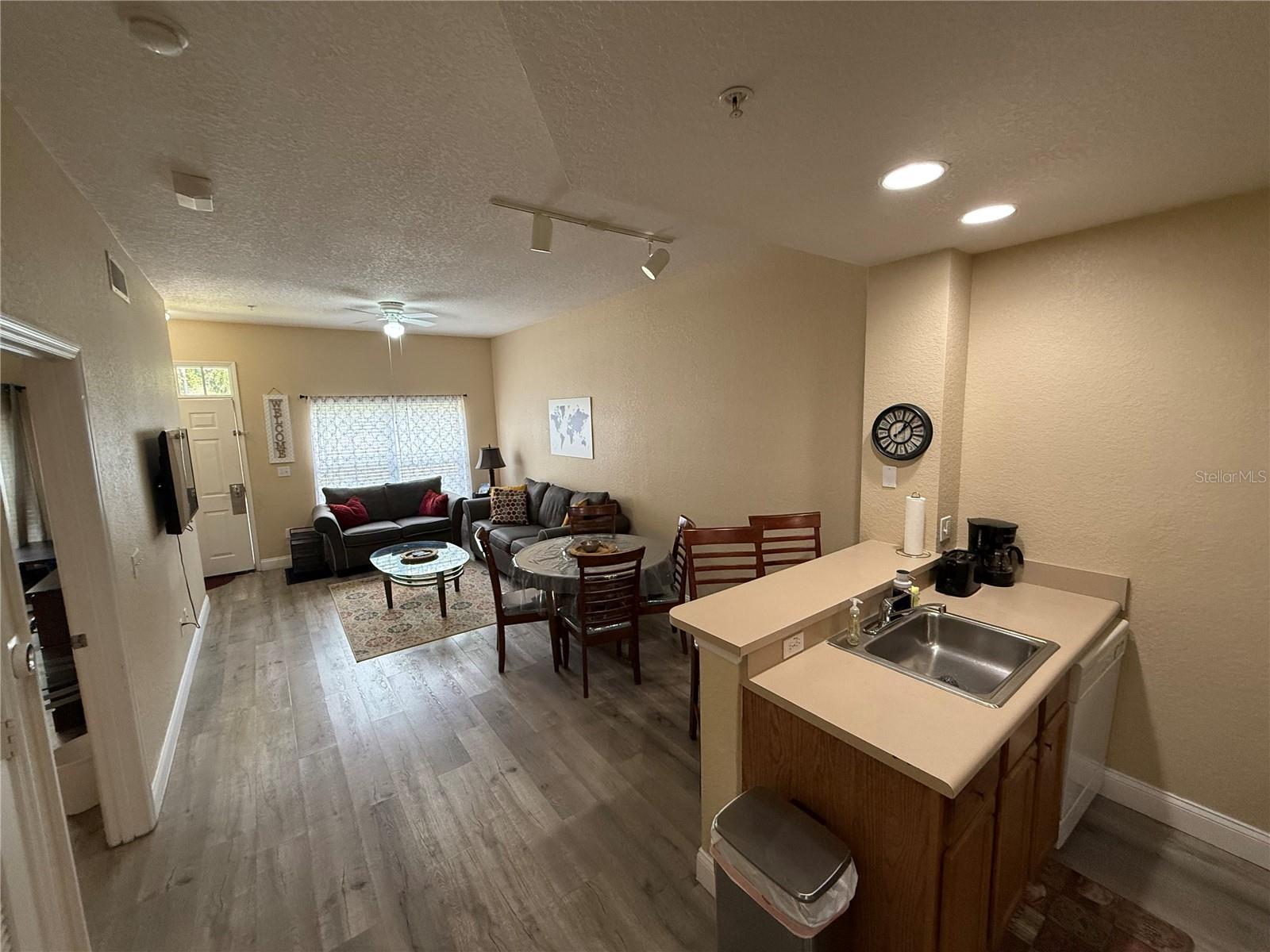 VENETIAN BAY VILLAGE CONDO PH 3 - Residential