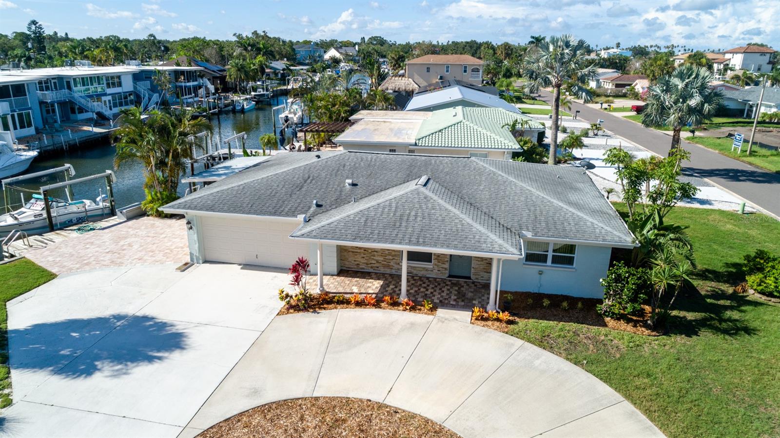 171 PALM BOULEVARD