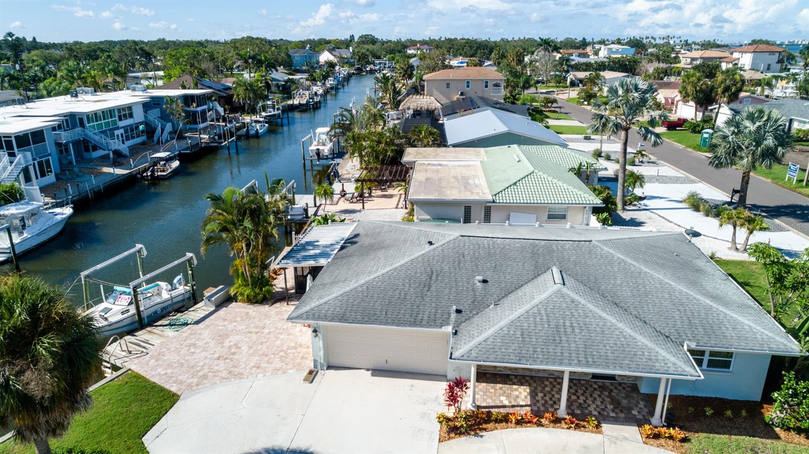171 PALM BOULEVARD