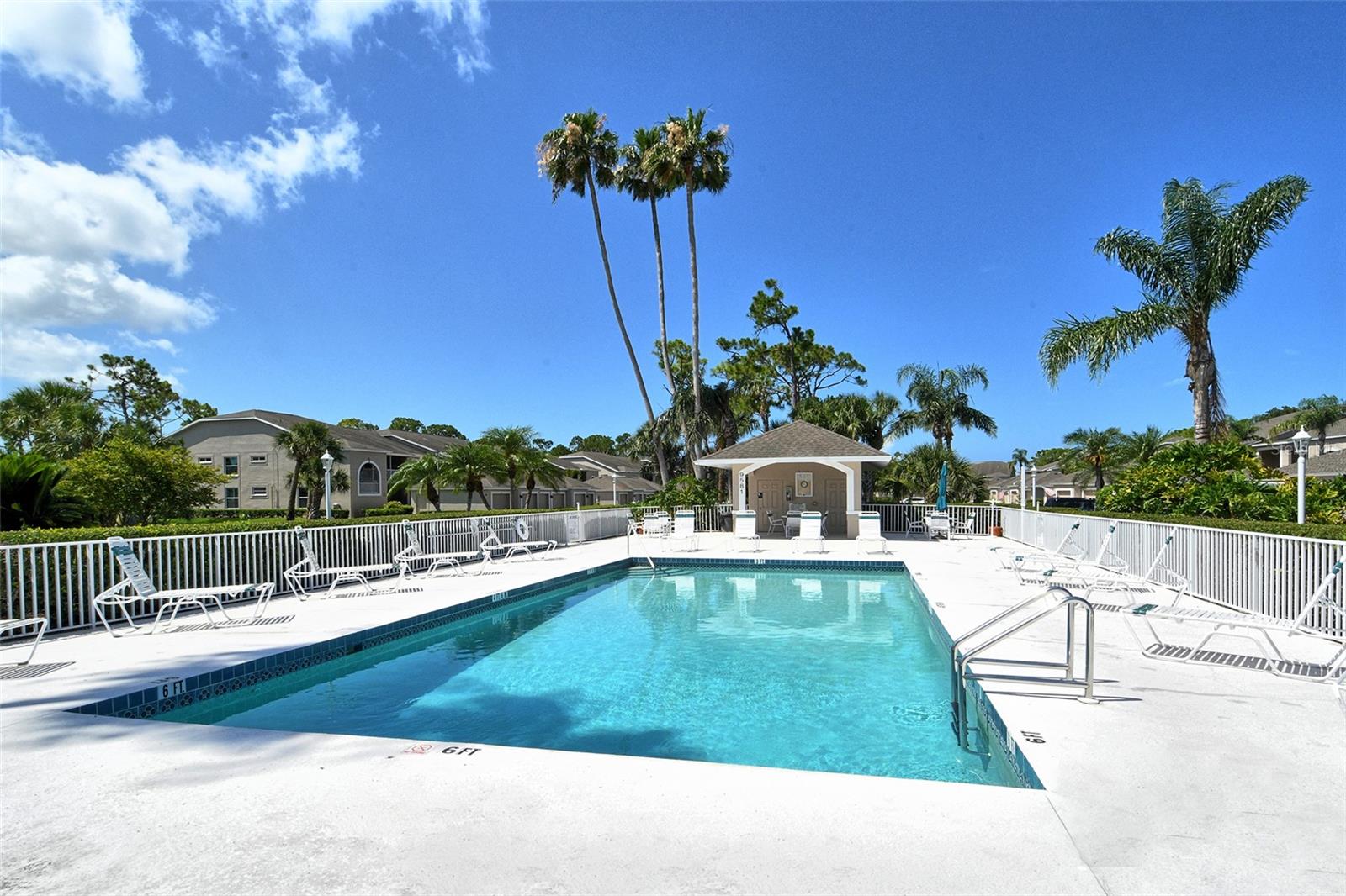 STONEYBROOK VERANDA GREENS 1 - Residential