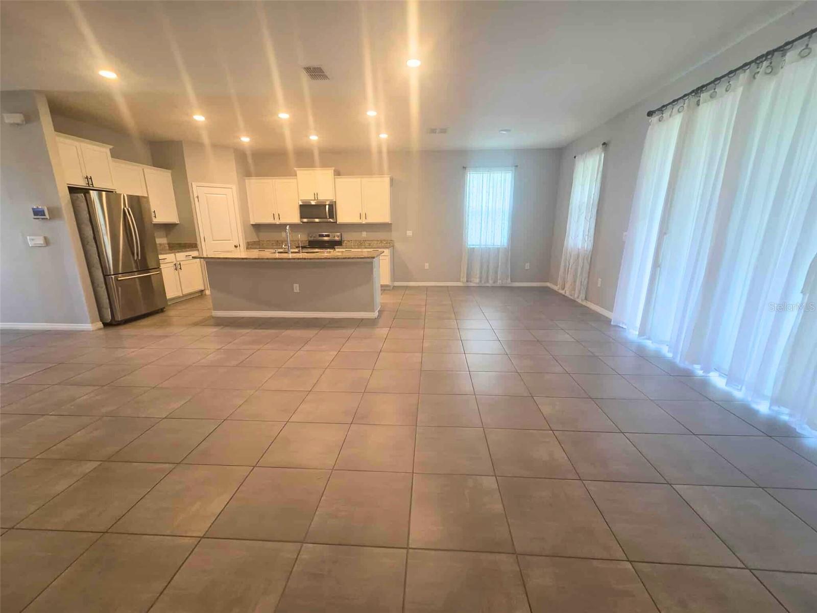 EVERGREEN ESTATES - Residential Lease