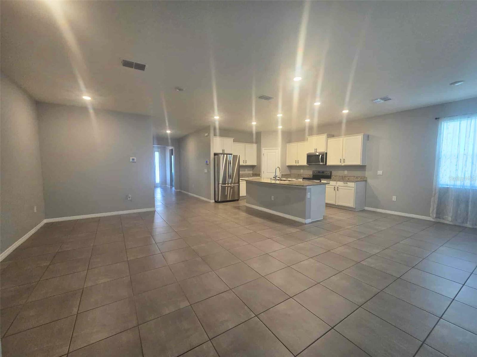 EVERGREEN ESTATES - Residential Lease