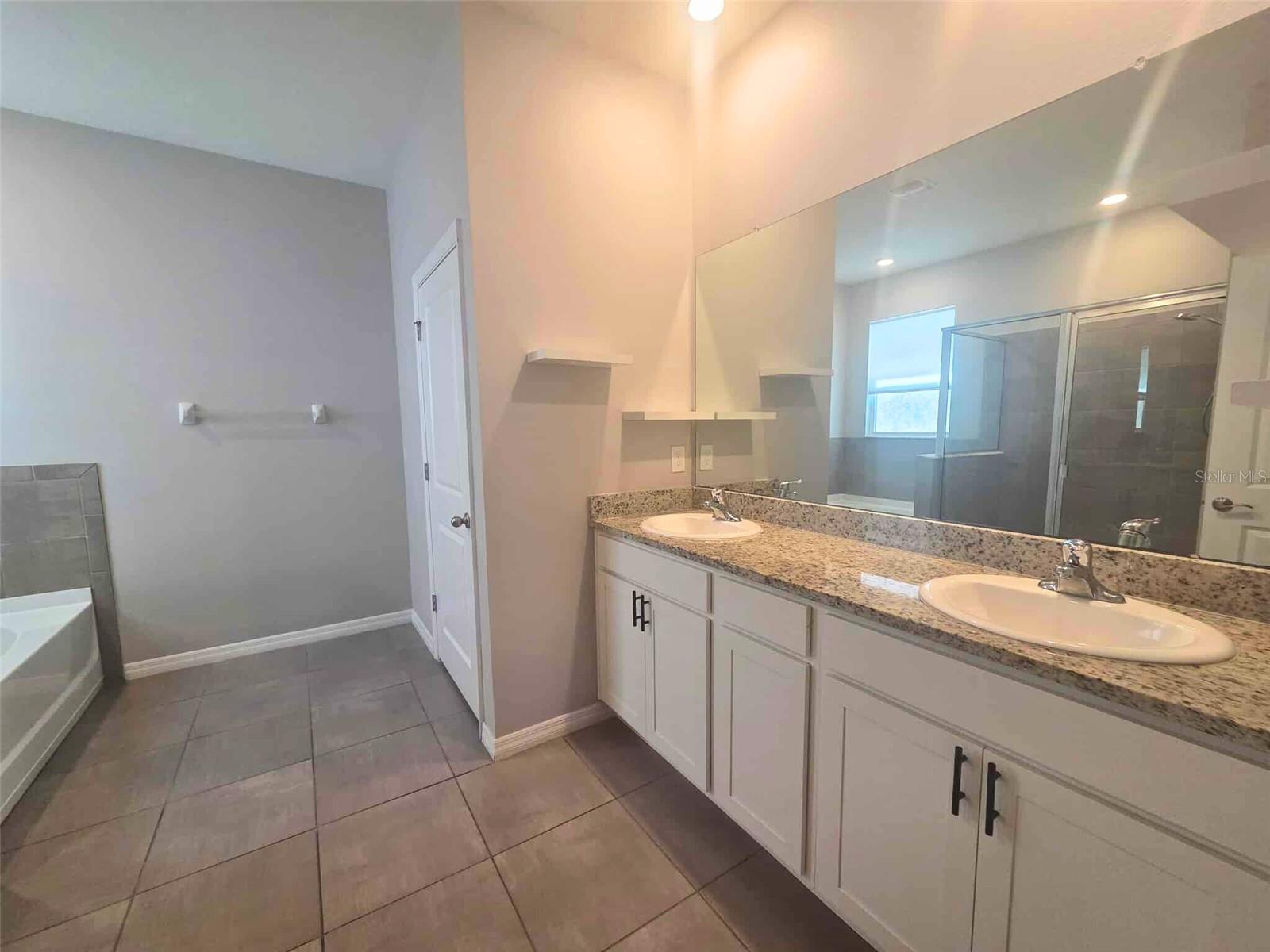 EVERGREEN ESTATES - Residential Lease