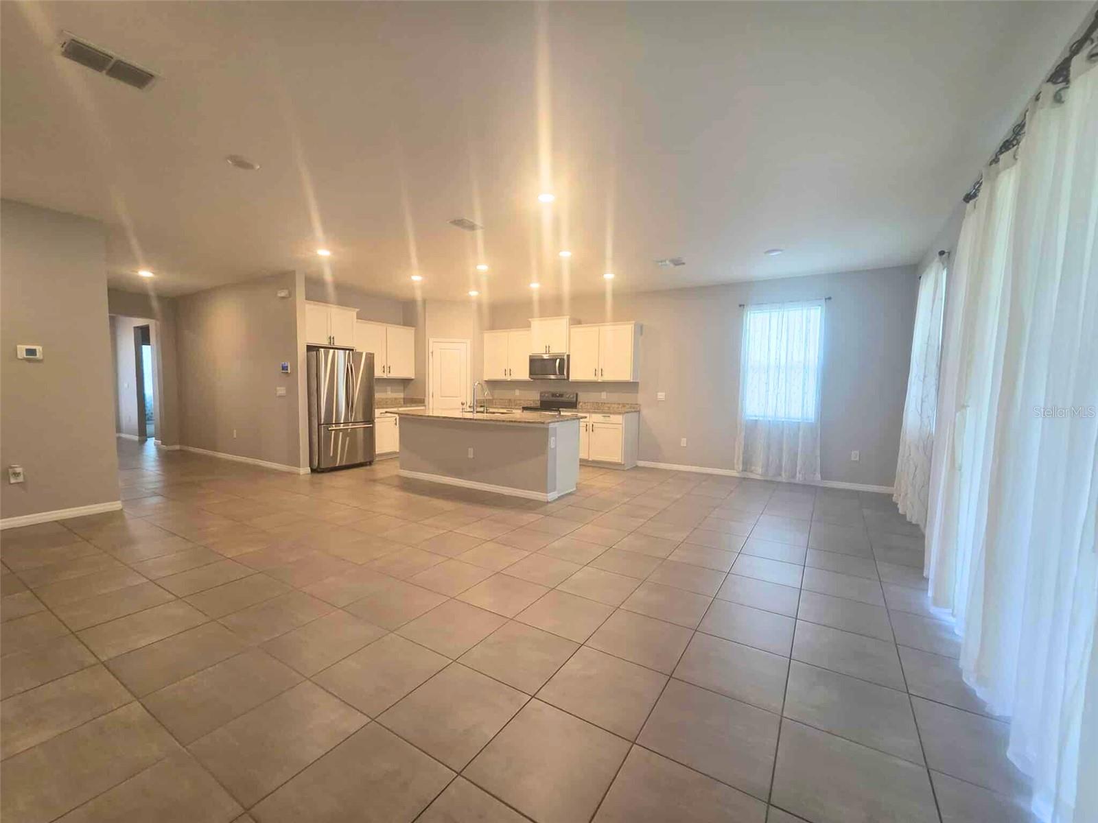 EVERGREEN ESTATES - Residential Lease