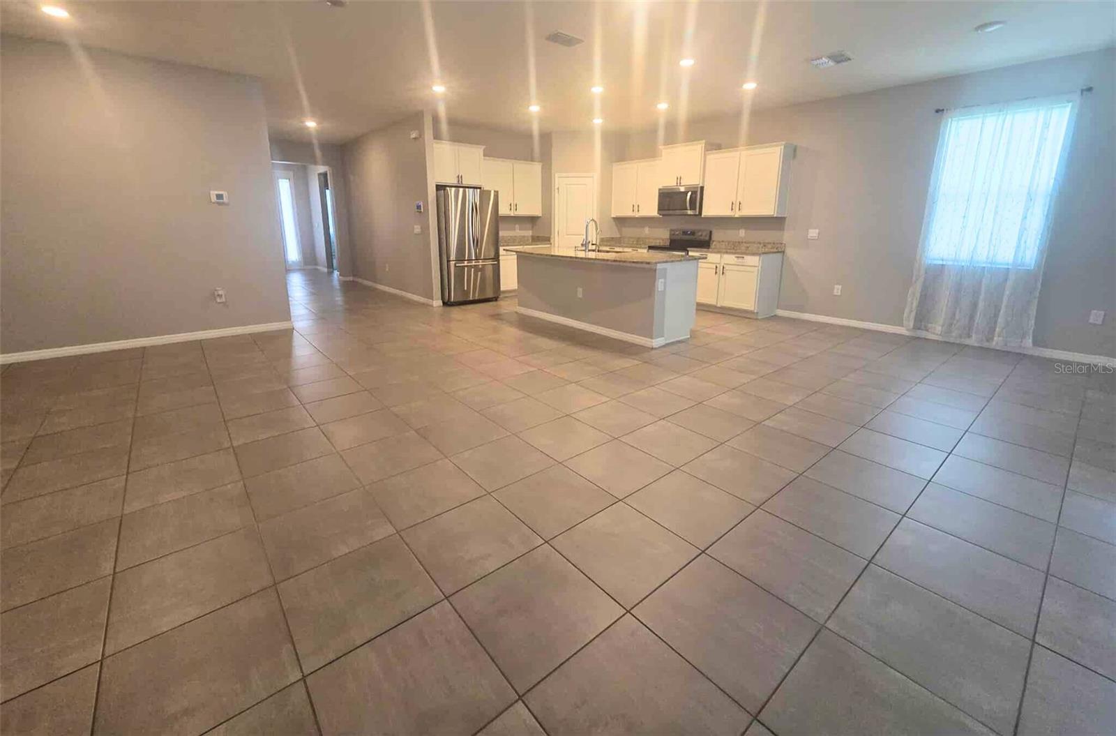 EVERGREEN ESTATES - Residential Lease