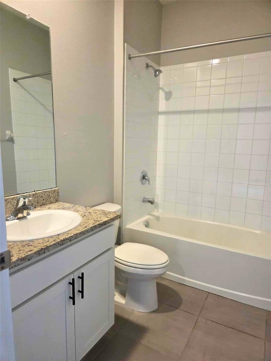 EVERGREEN ESTATES - Residential Lease