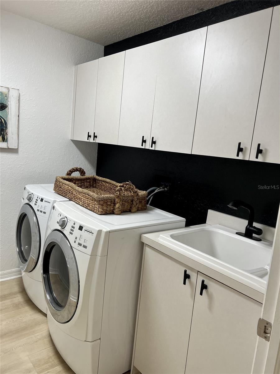 PIPERS MEADOW - Residential