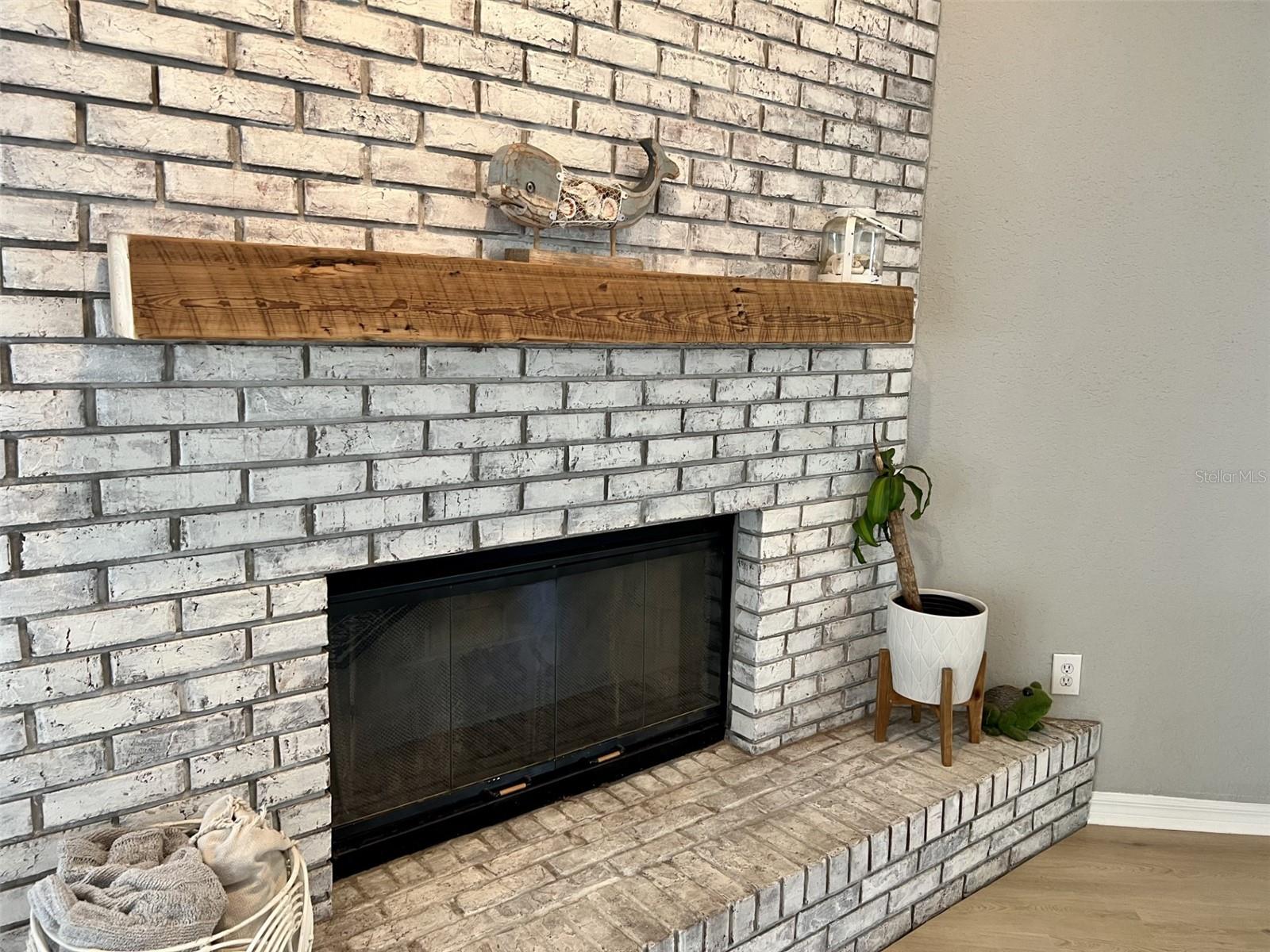 PIPERS MEADOW - Residential