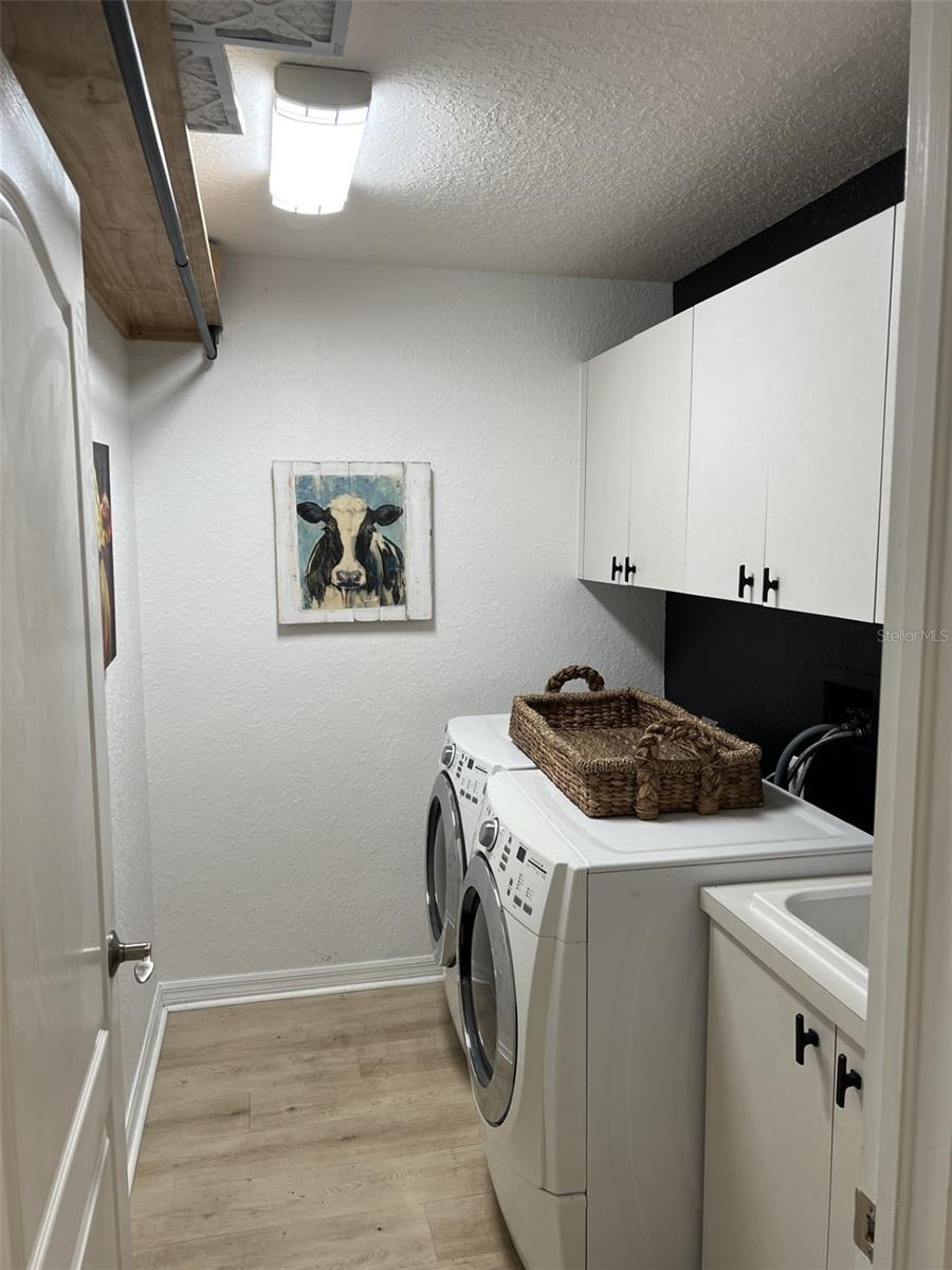 PIPERS MEADOW - Residential