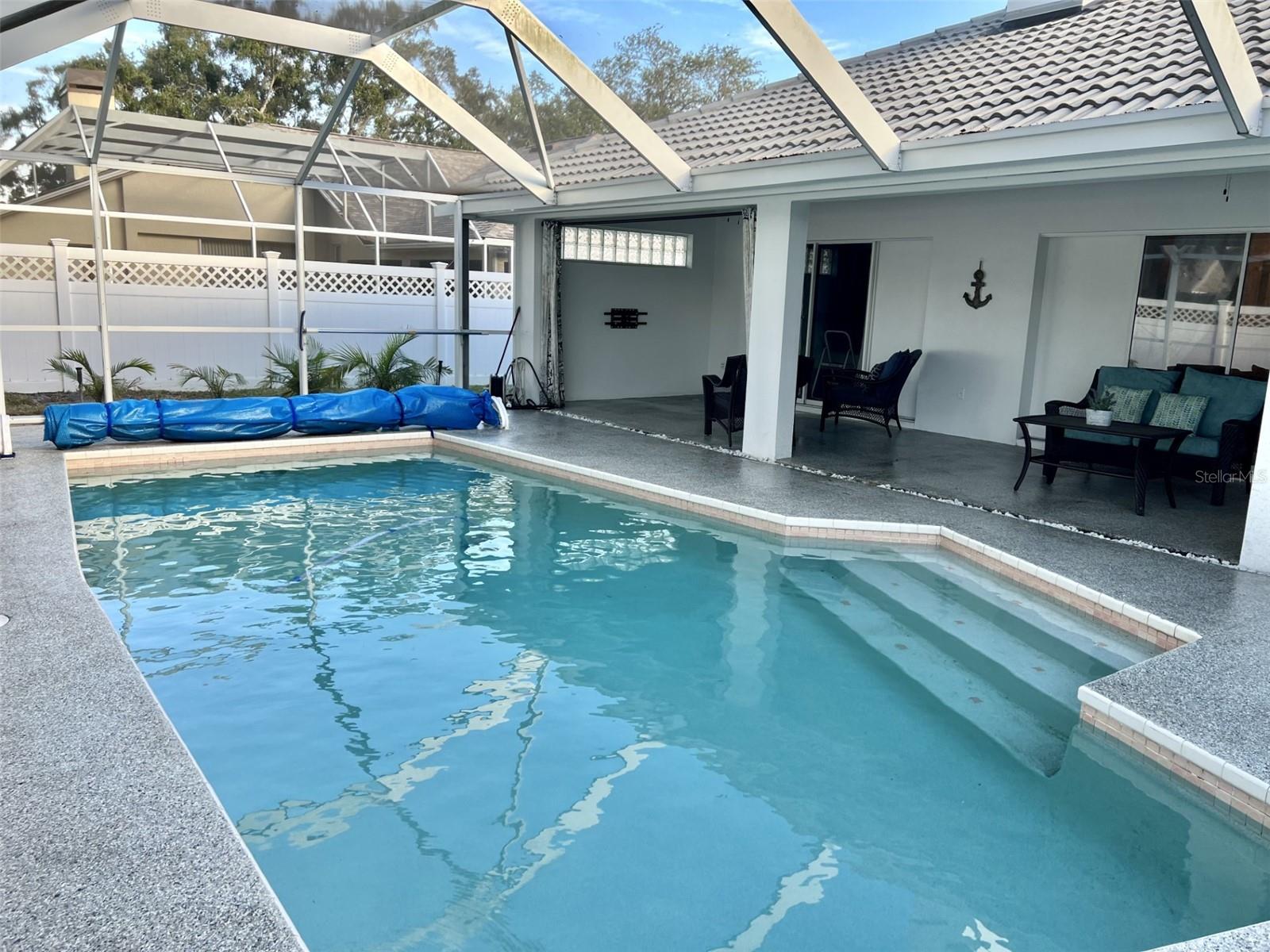 PIPERS MEADOW - Residential