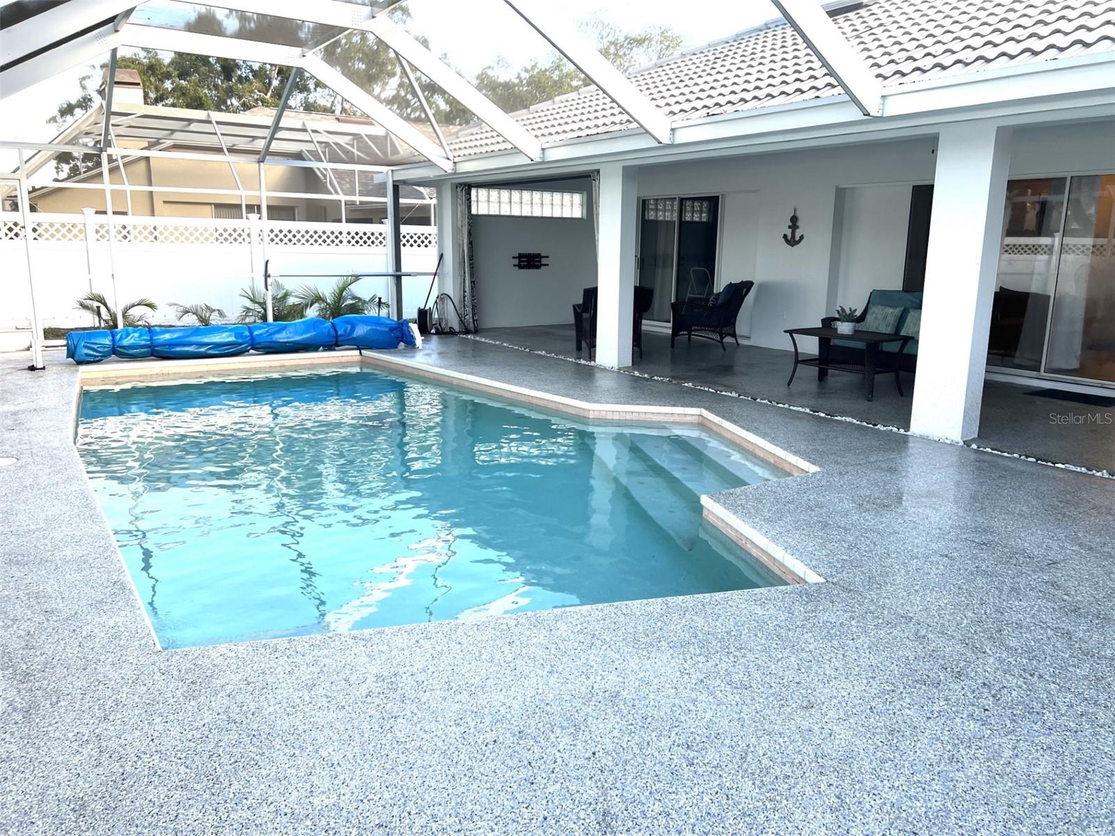 PIPERS MEADOW - Residential