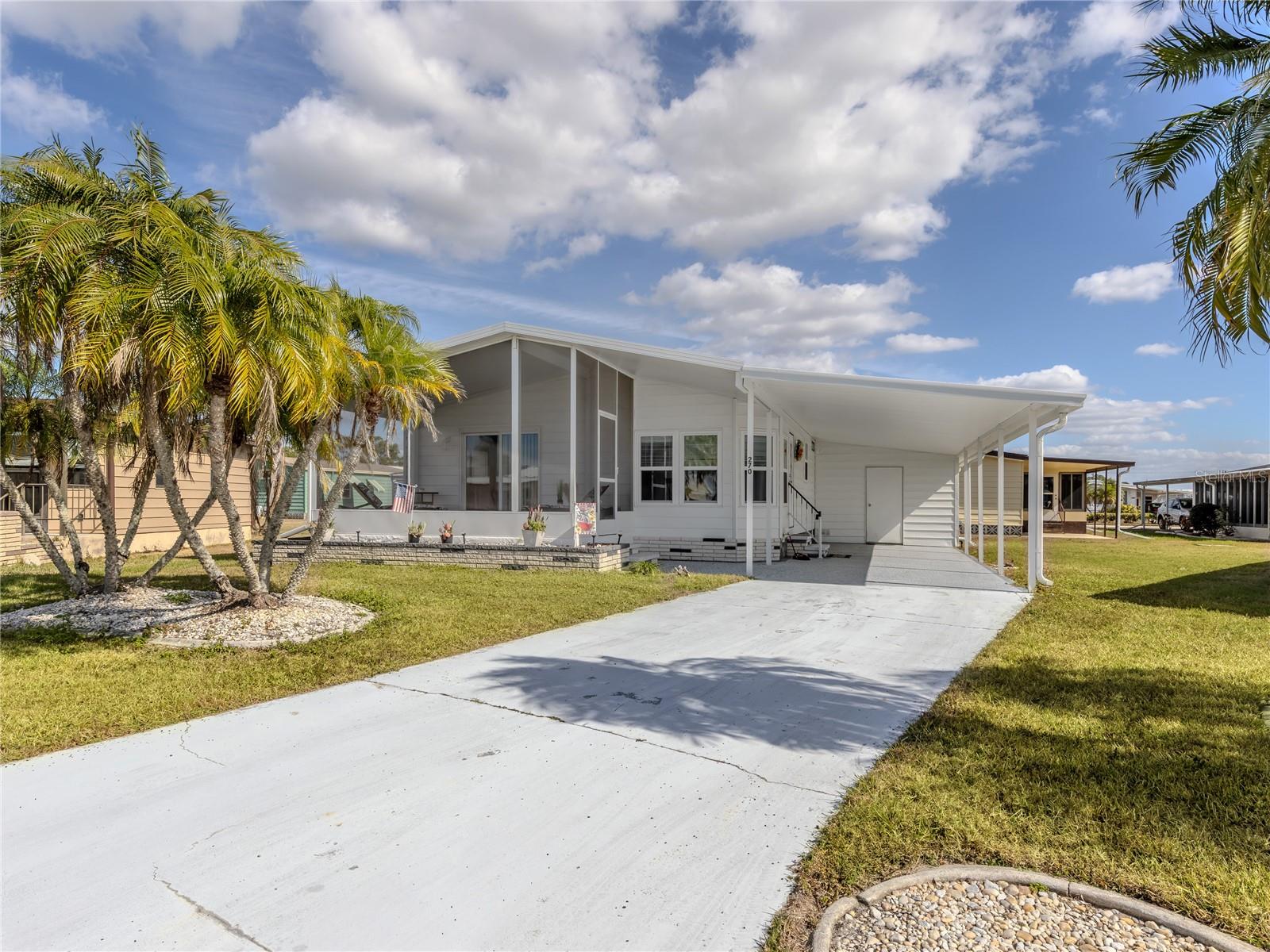 HARBOR ISLES III - Residential