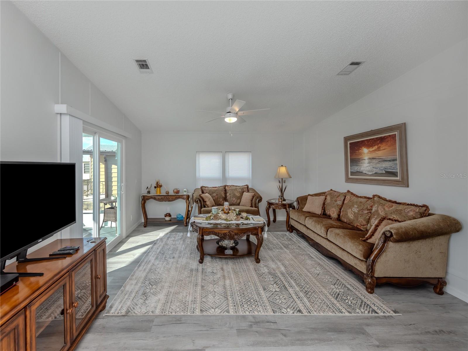 HARBOR ISLES III - Residential