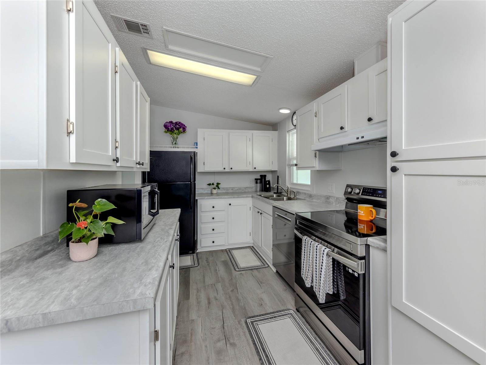 HARBOR ISLES III - Residential