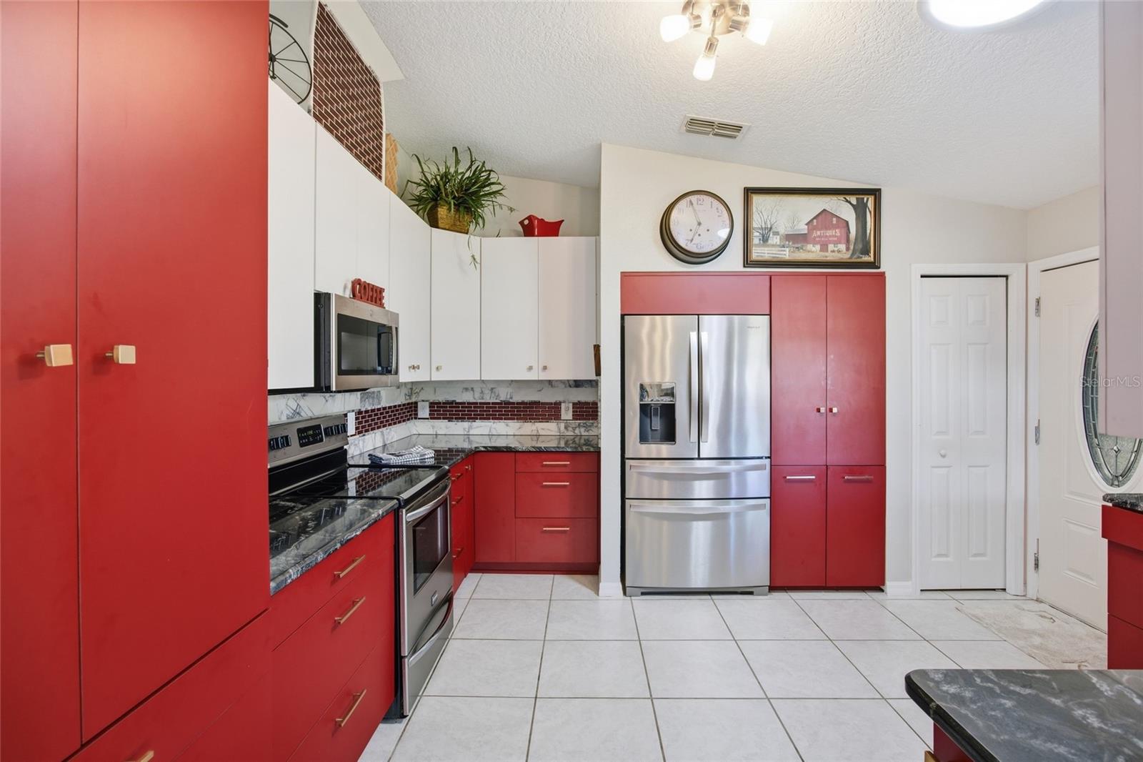 BELLEVIEW HEIGHTS ESTATE - Residential