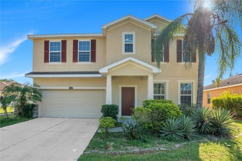 A home in PLANT CITY