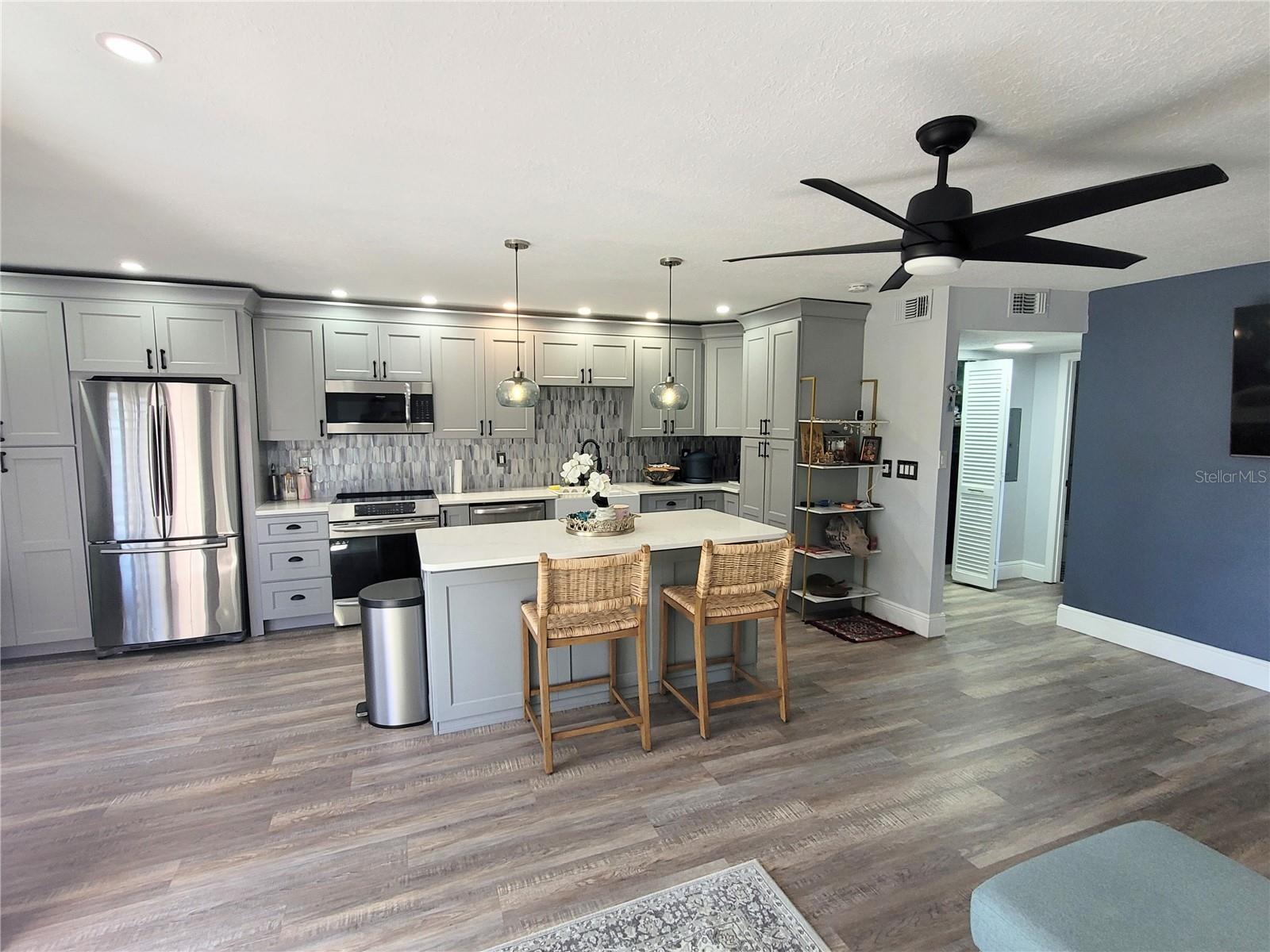 SANDAL COVE CONDO - Residential