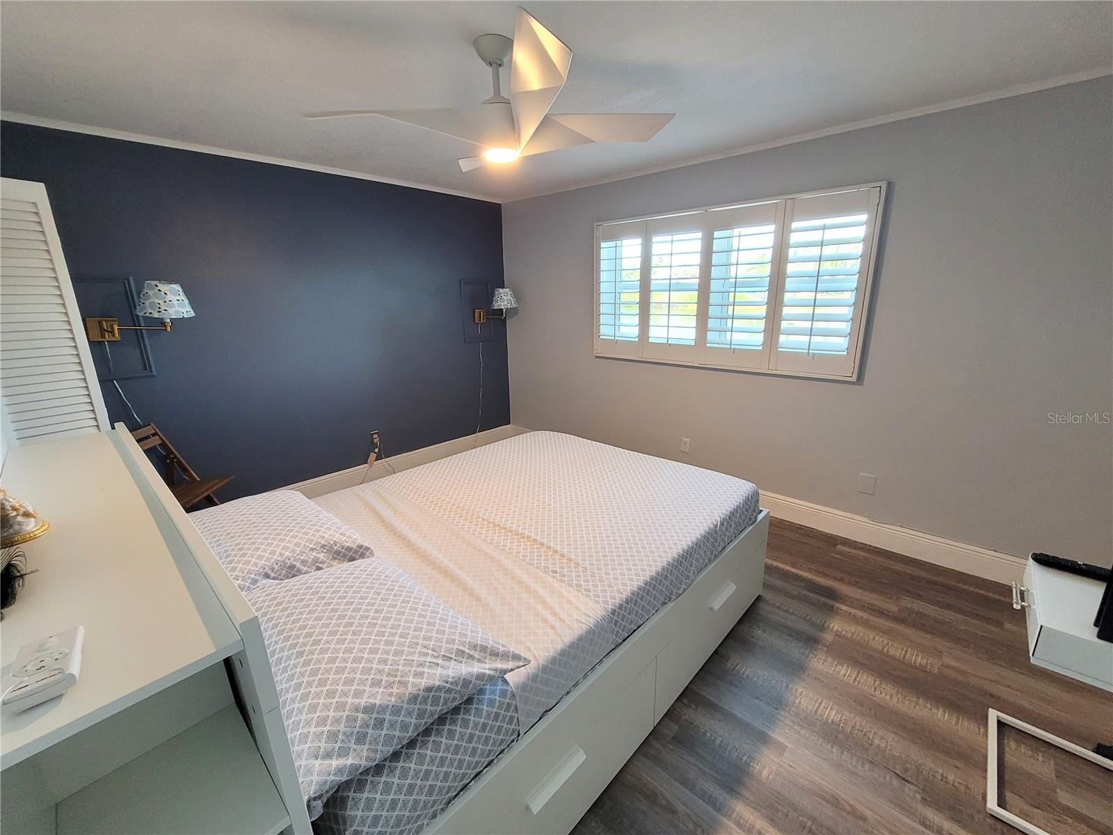 SANDAL COVE CONDO - Residential