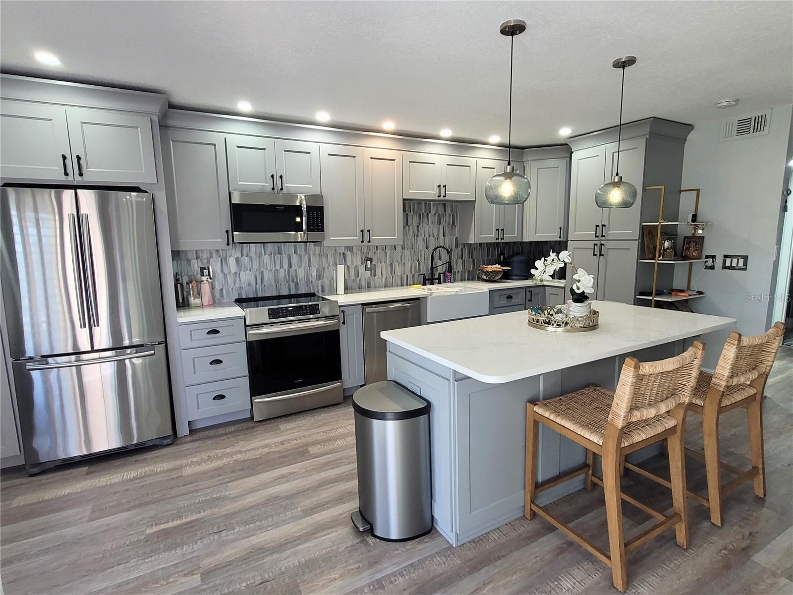 SANDAL COVE CONDO - Residential