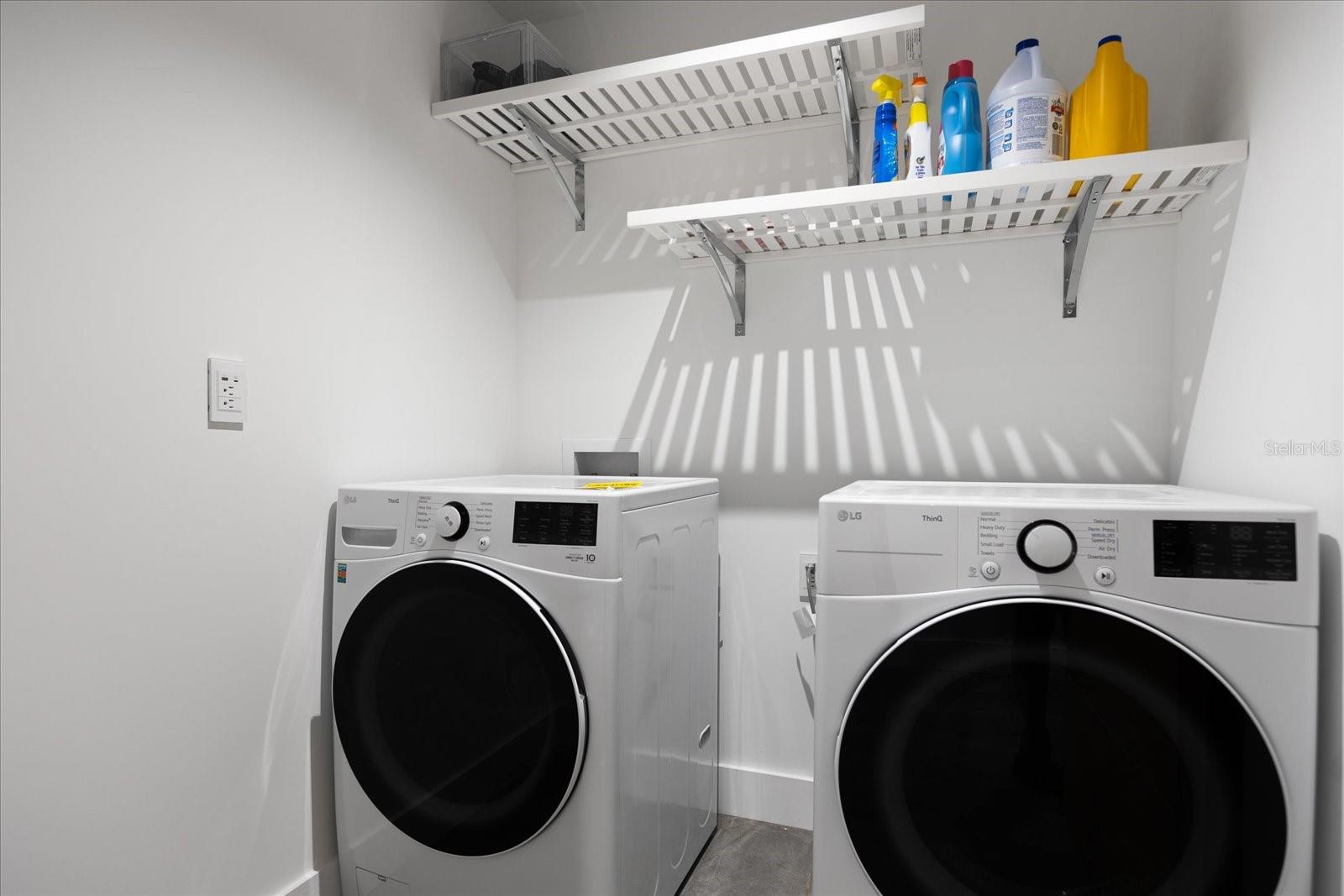 GOLDENROD/PERSHING - Residential