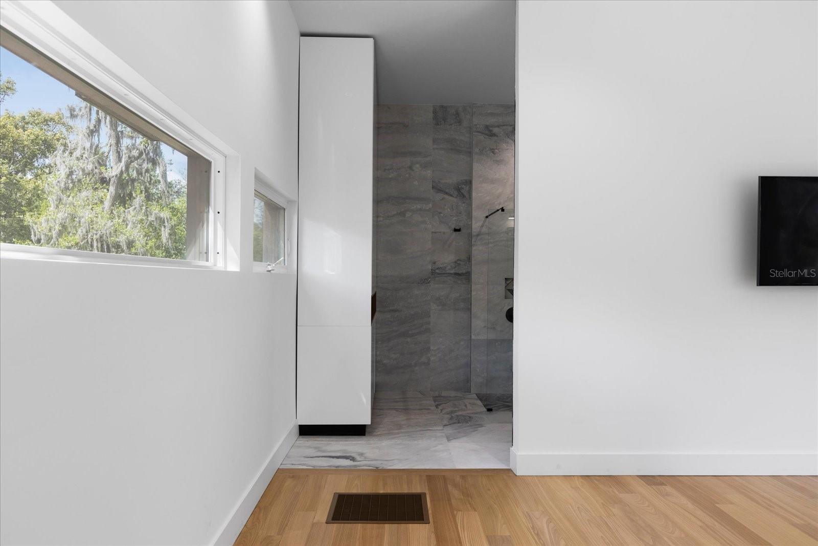 GOLDENROD/PERSHING - Residential