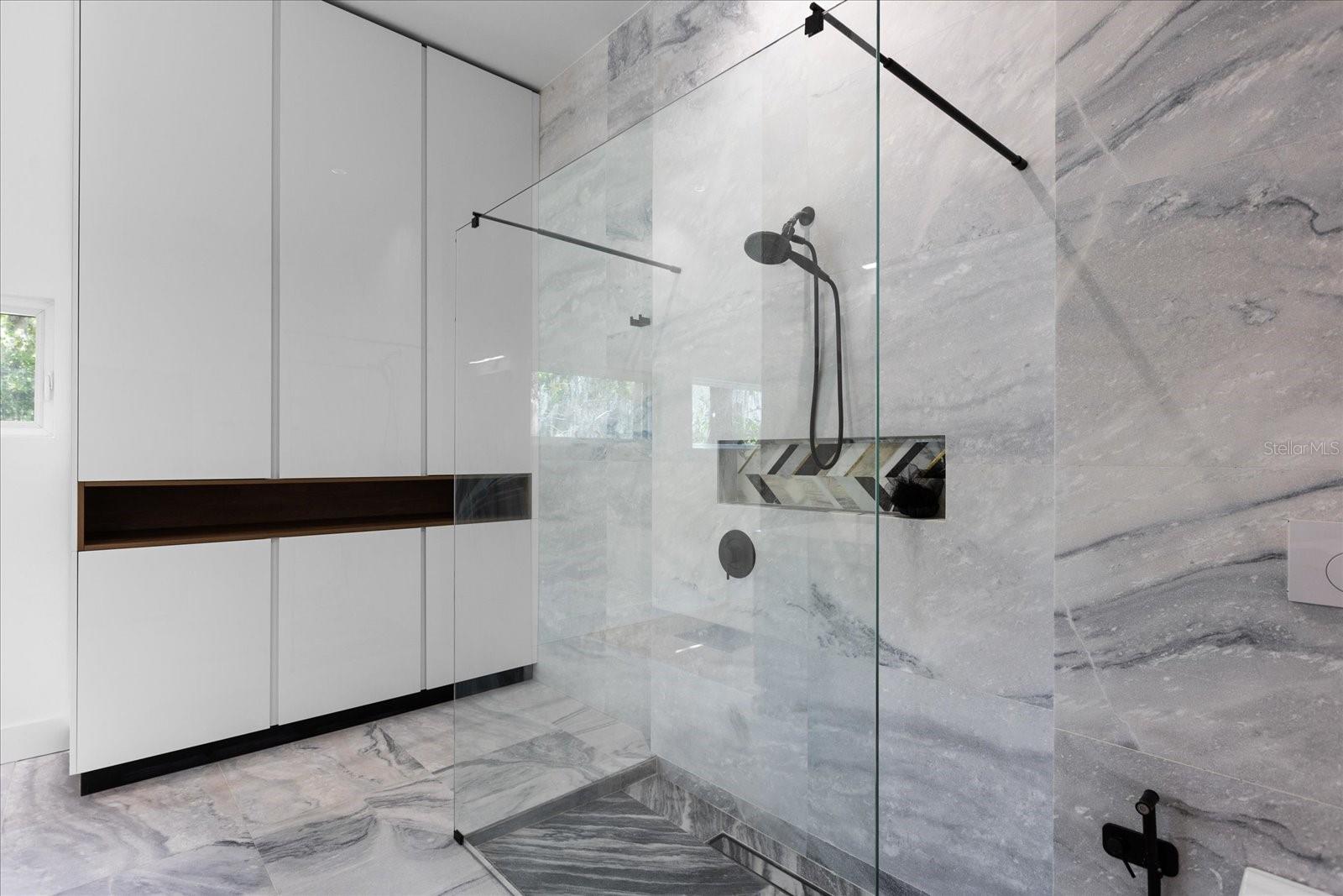 GOLDENROD/PERSHING - Residential