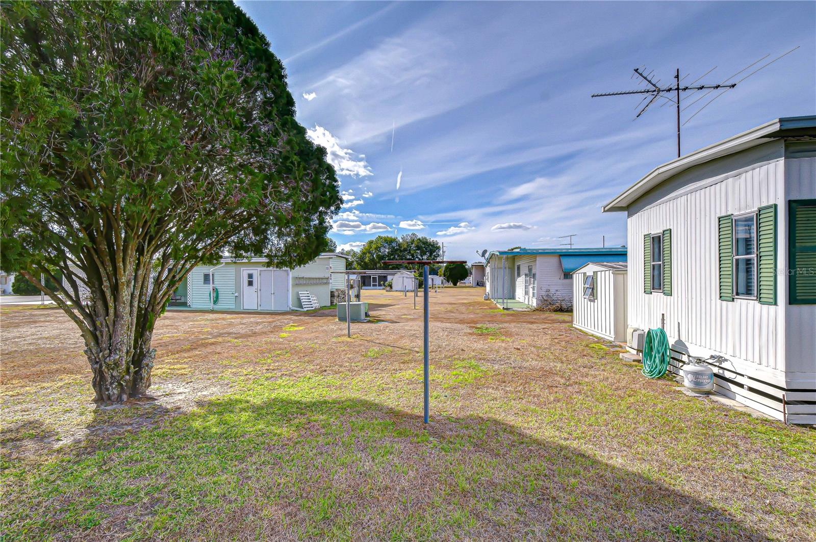 GEM ESTATES - Residential